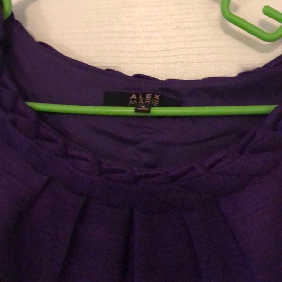 Dress - Picture 2 of 4